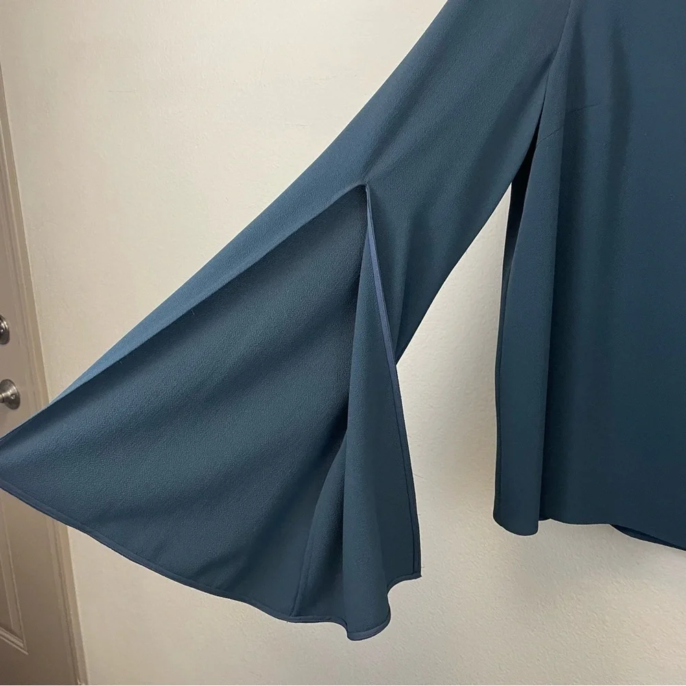 Cushnie et Ochs Dark Teal‎ Long Bell Sleeve Crew Neck Crepe Top Size 10